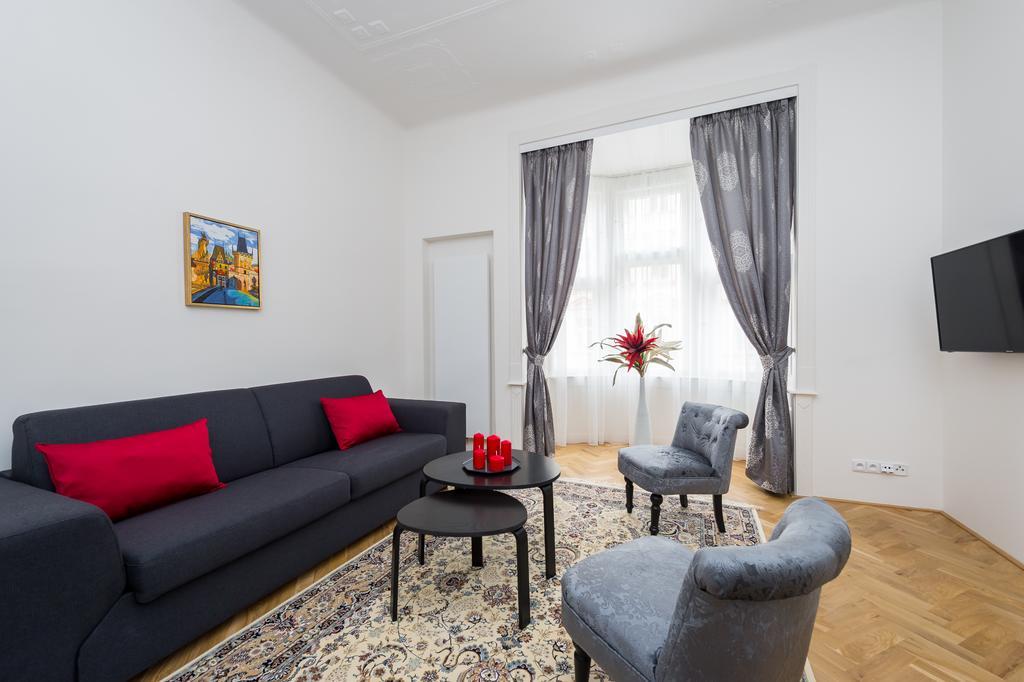 Love To Live Apartments Prague Exterior photo