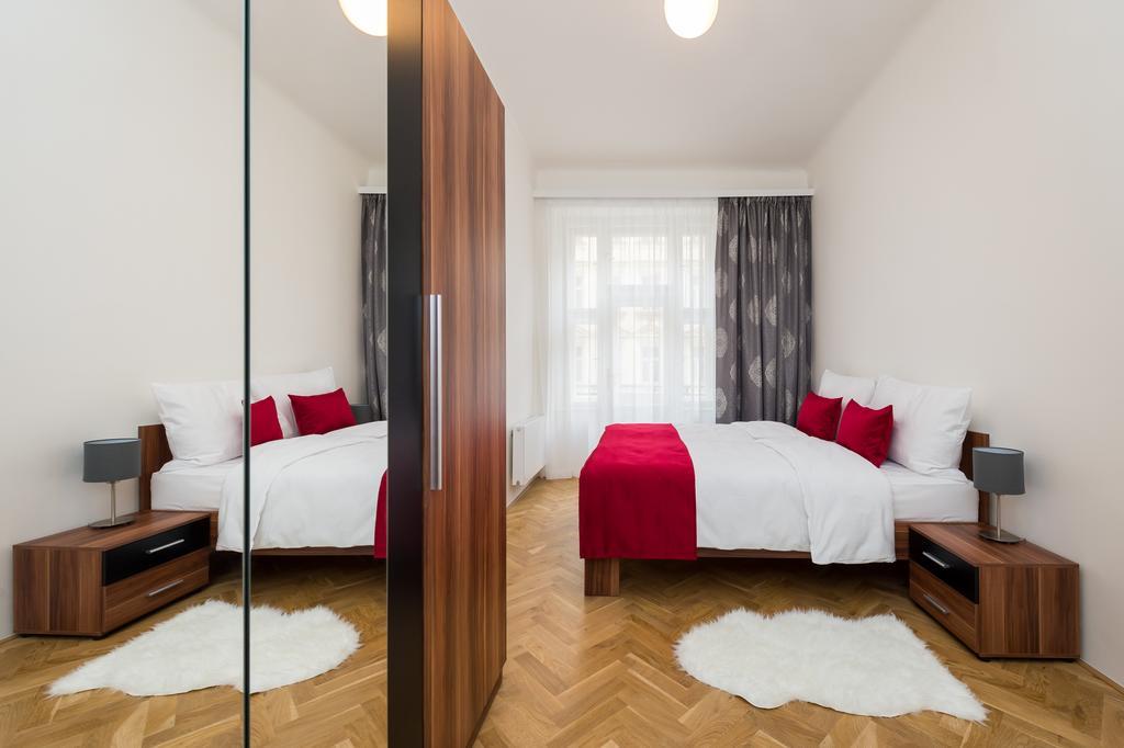 Love To Live Apartments Prague Exterior photo