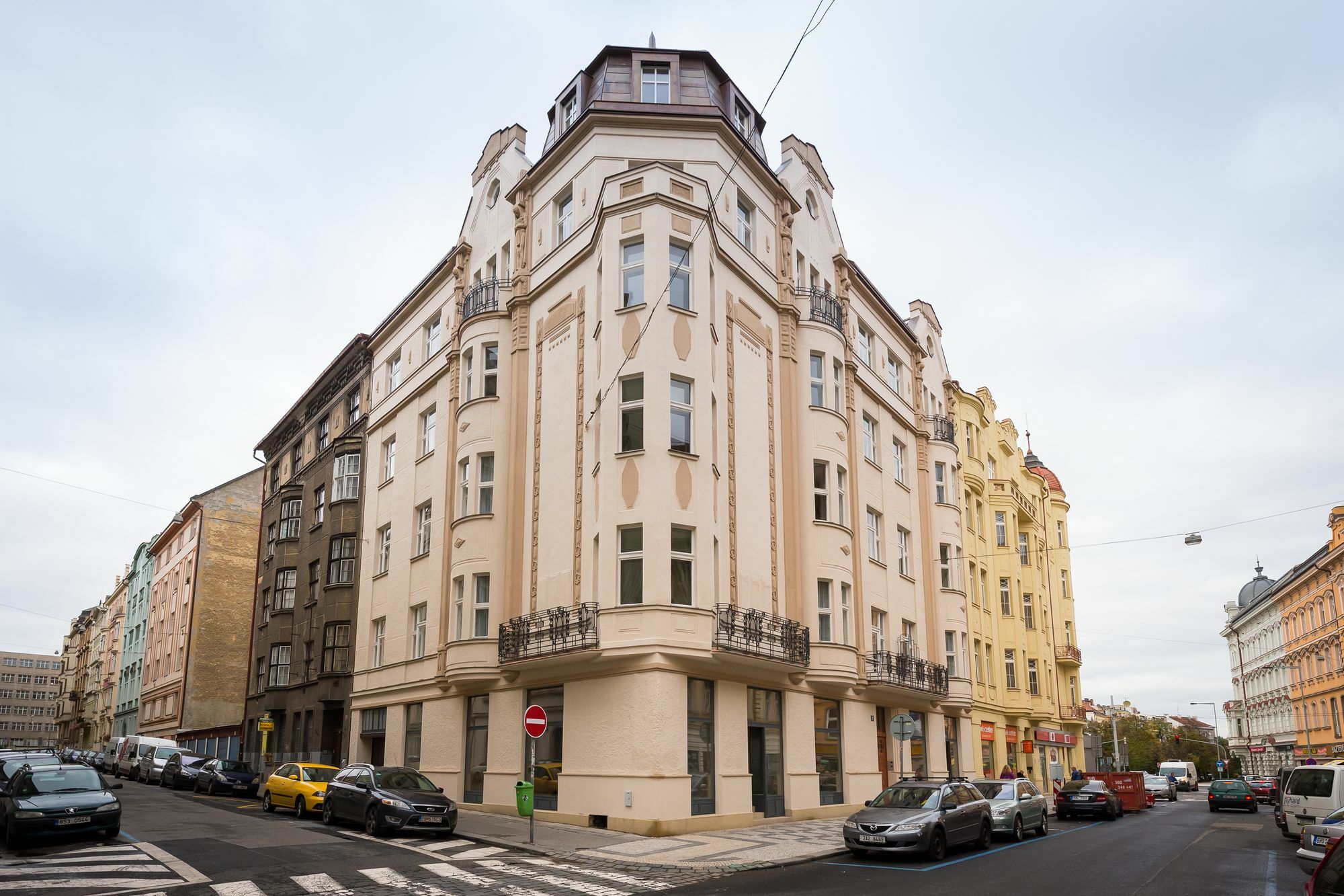 Love To Live Apartments Prague Exterior photo